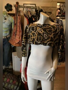Reno Rose  collar/shoulder drape